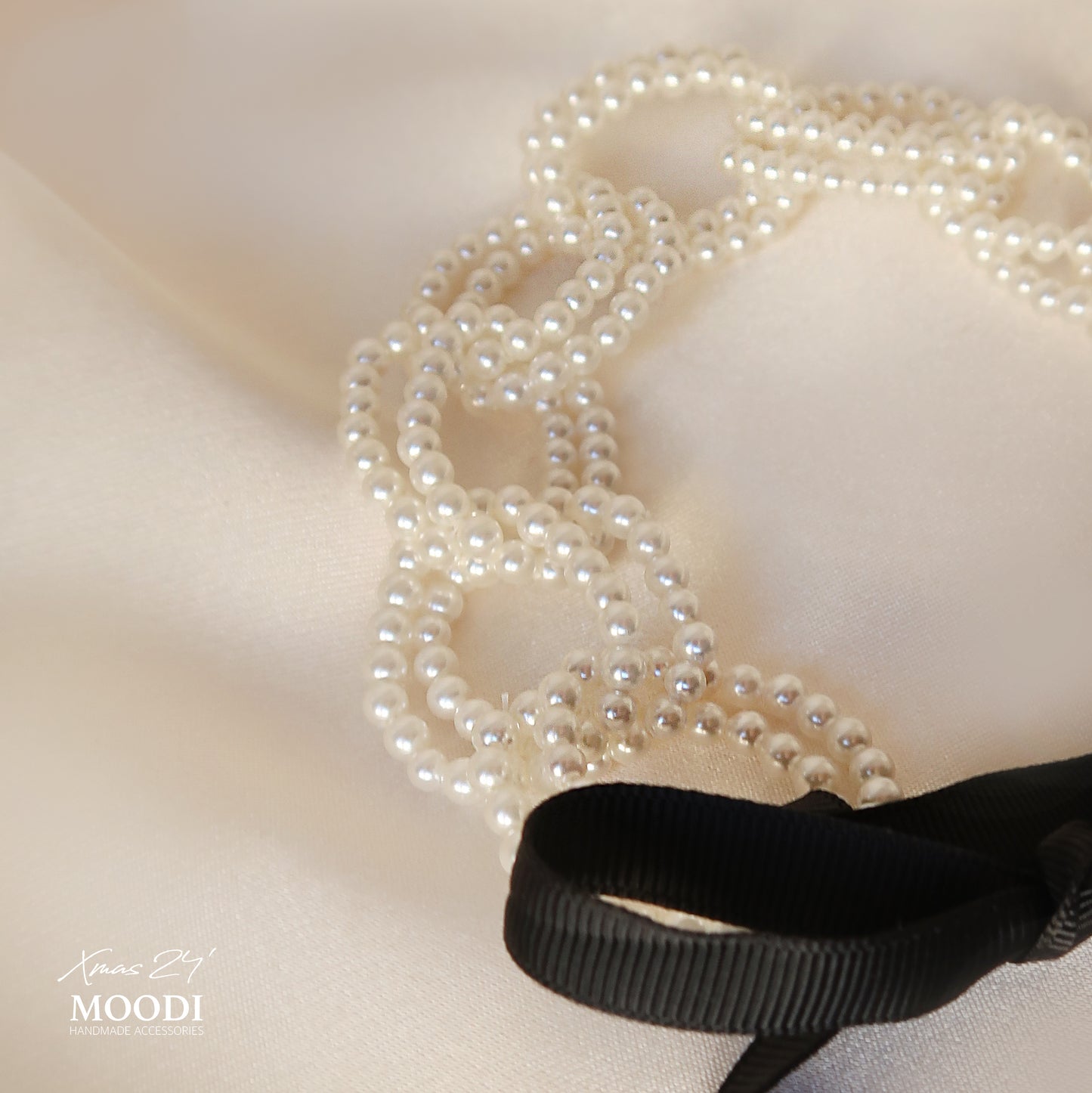 Pearl Choker with Ribbon "LindsyHey"