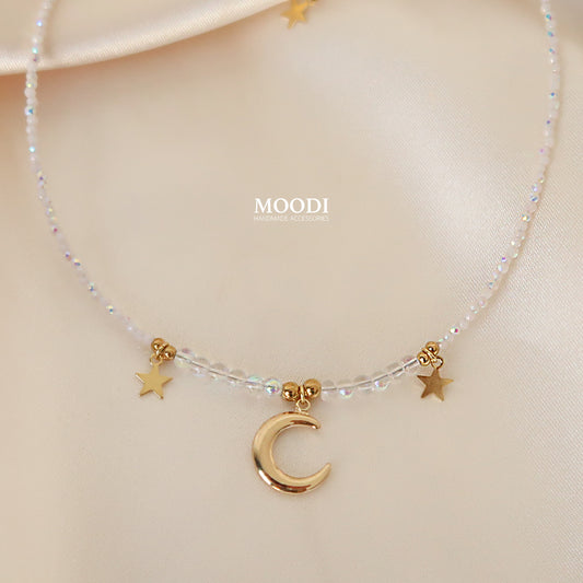 Колие "White magic moon"