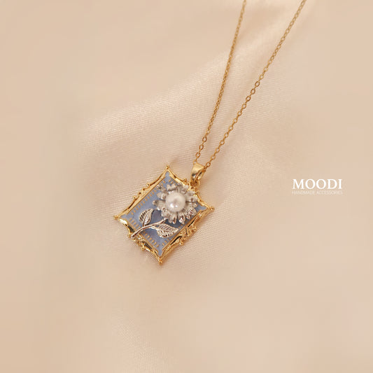 Колие "Pearl Mist flower"
