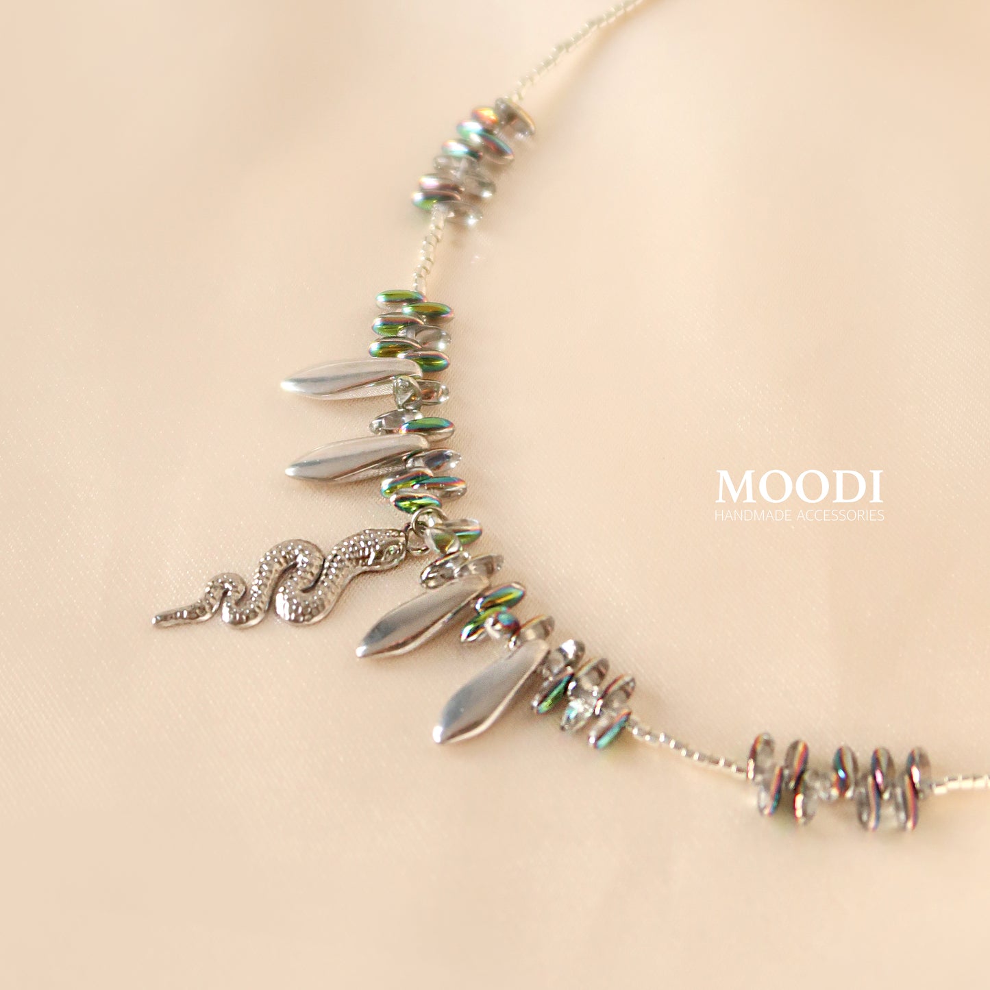 Колие special "Tokyo"