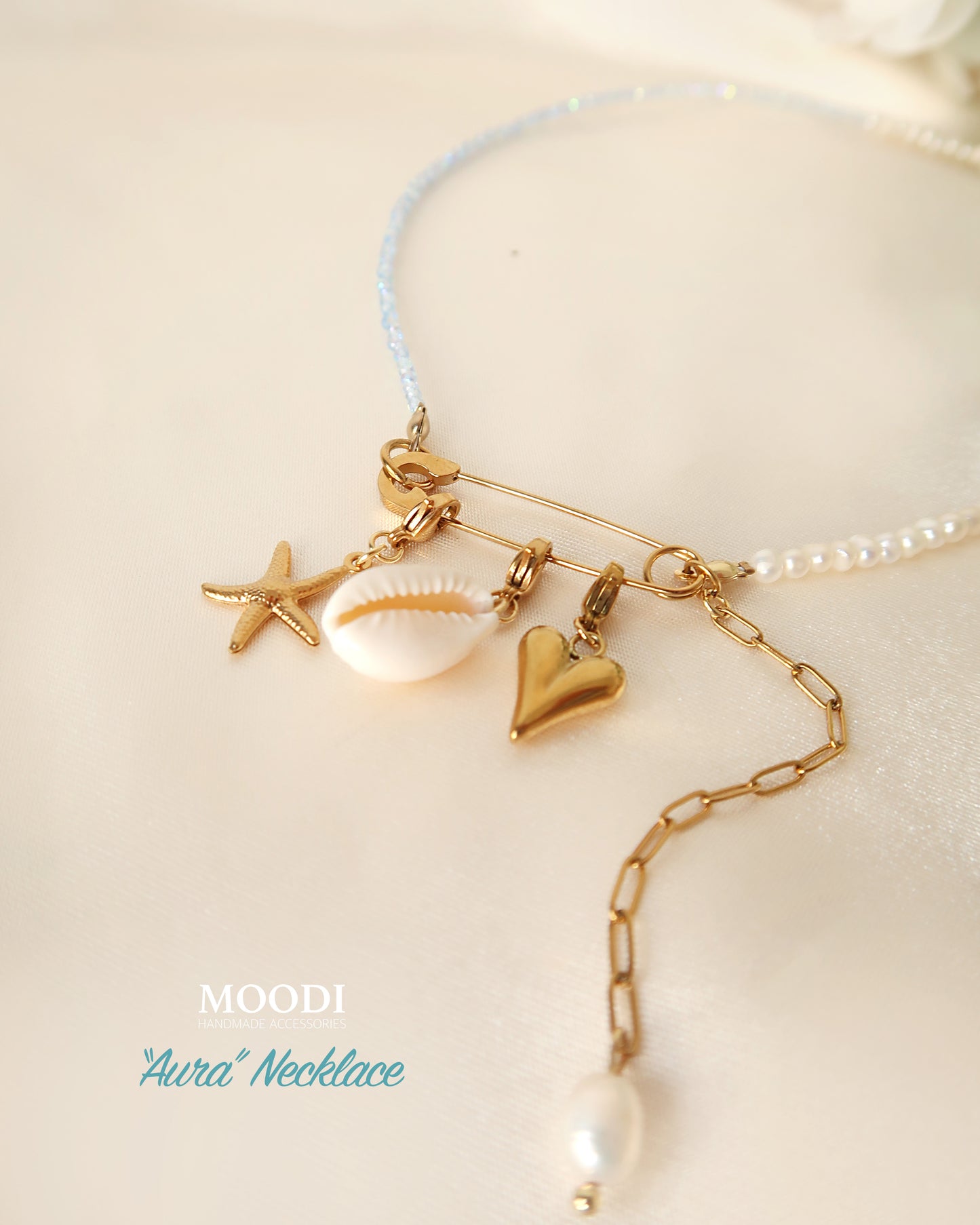 Колие "Aura" перли и закопчалка секретна игла
