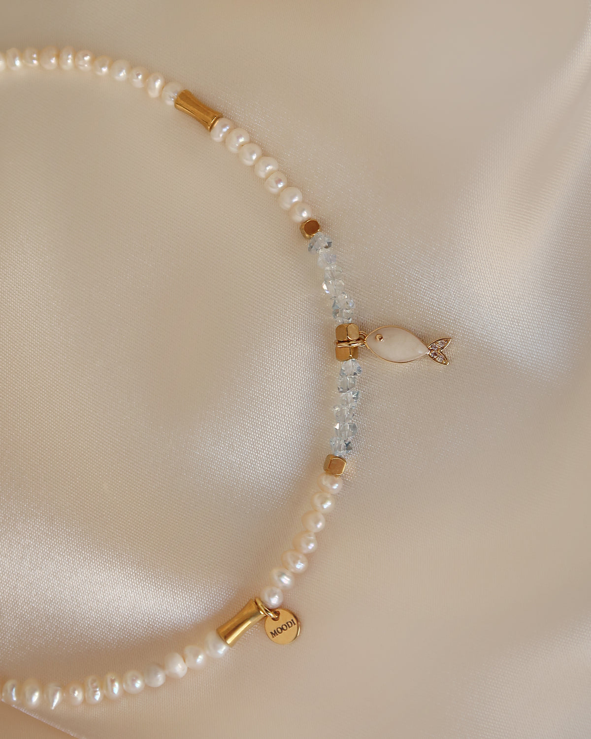 Колие "Pearl fish"