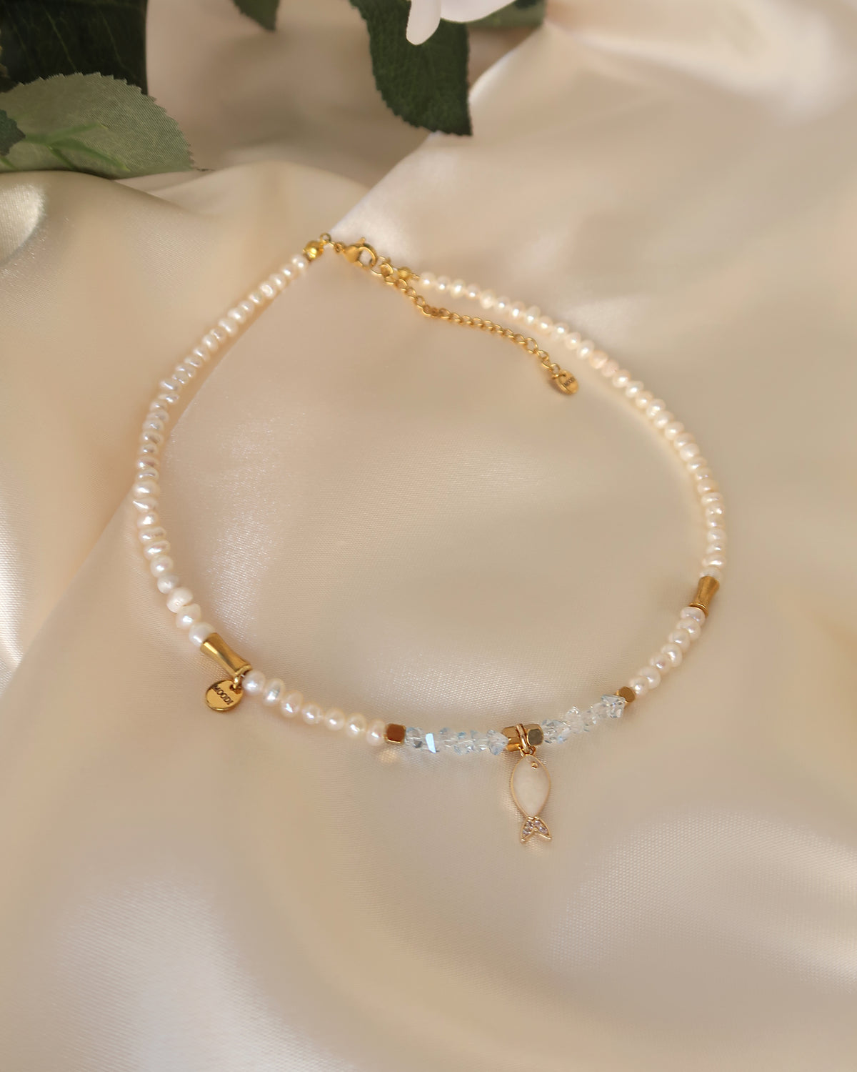 Колие "Pearl fish"