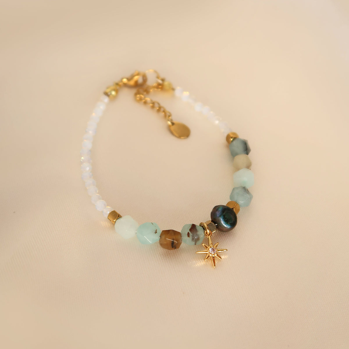 Гривна "Blue pearl and star" камъни Амазонит