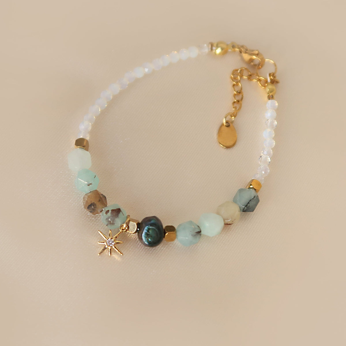 Гривна "Blue pearl and star" камъни Амазонит