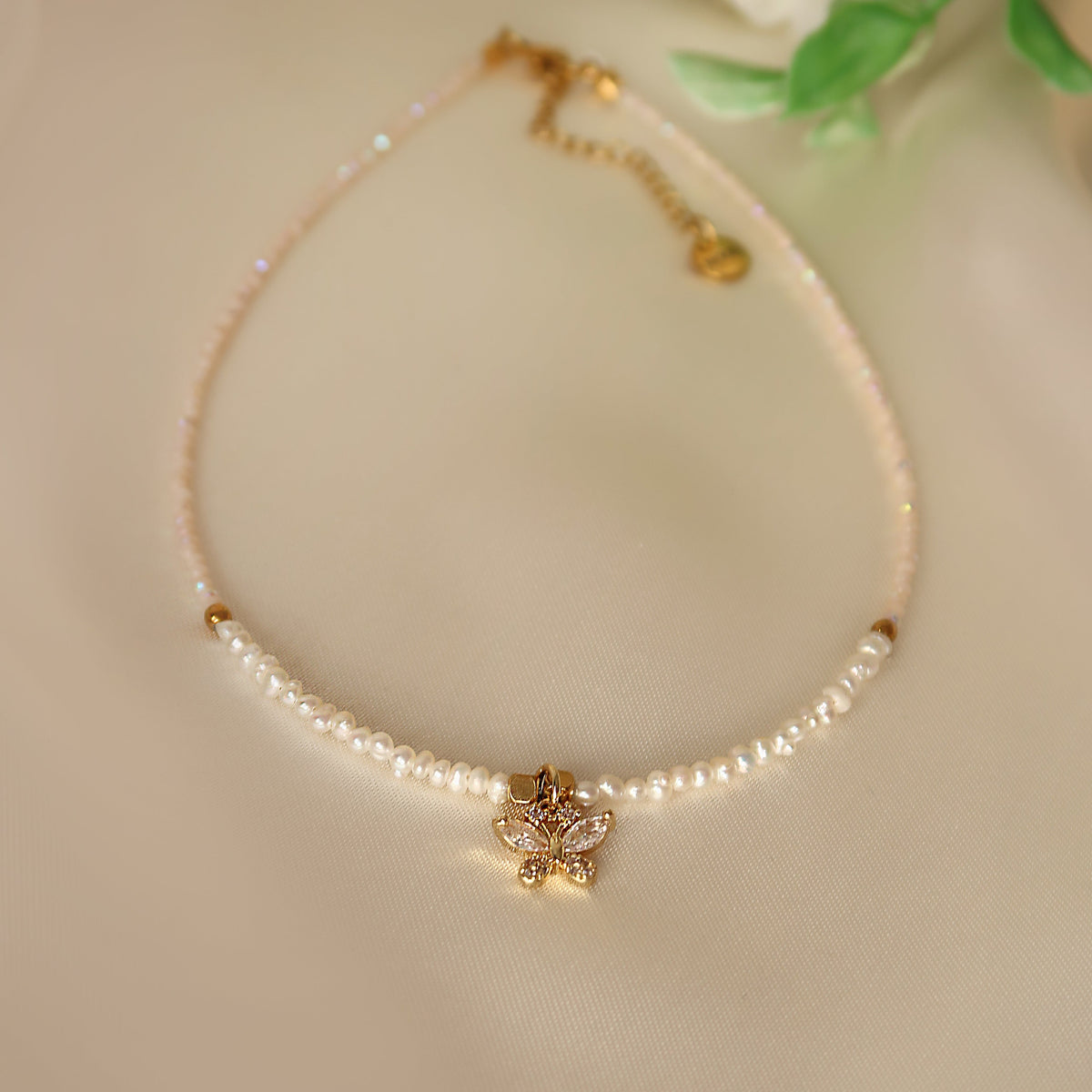 Колие "Papillon" нежност, която има криле 🦋